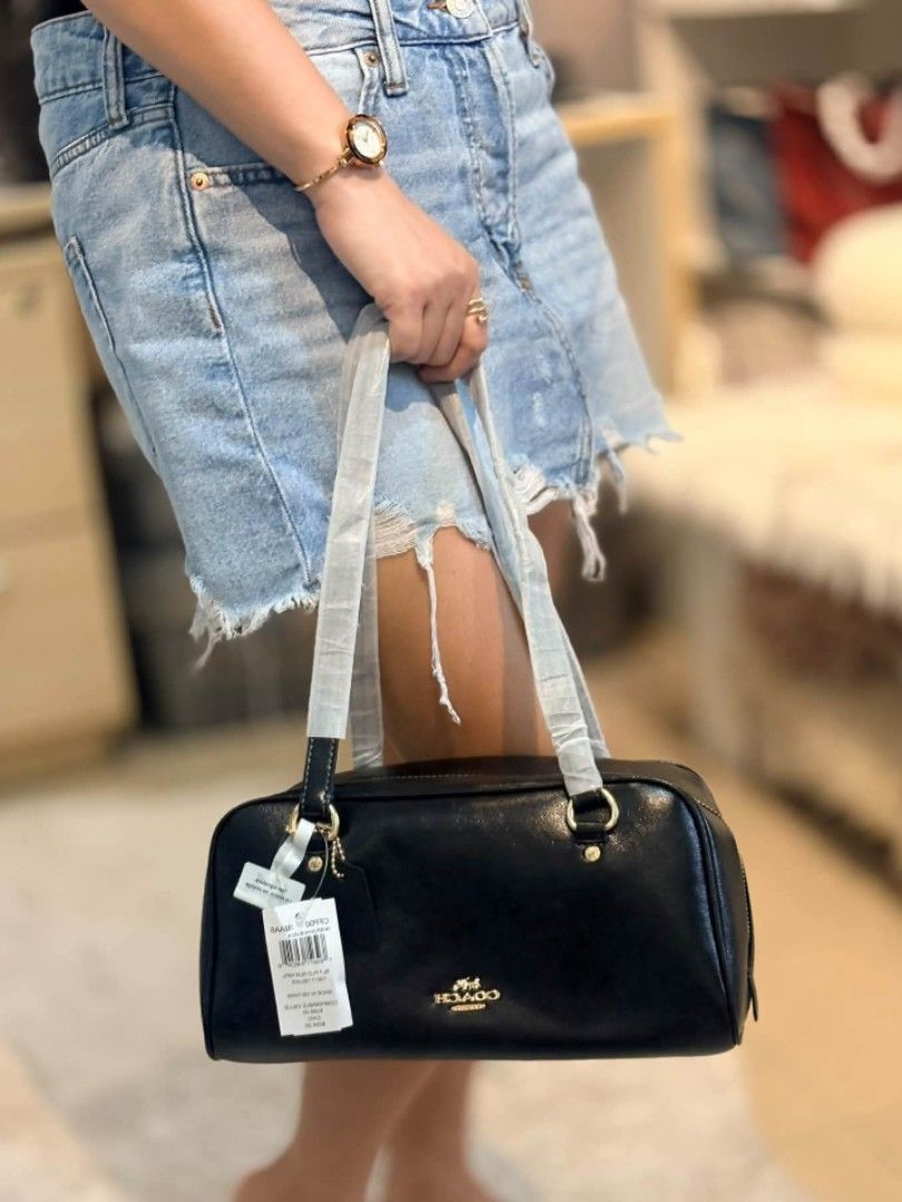 Coach Sydney Shoulder Bag (Category: Shoulder Bags) located in Manila. Submitted by msddirectfactoryoutlet (Listing ID 1466712283, Image 3). Description: .