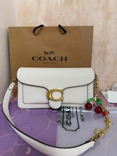 (Category: ) located in . Submitted by pinkykeenshop (Listing ID 1466765167, Image 1). Description: .
