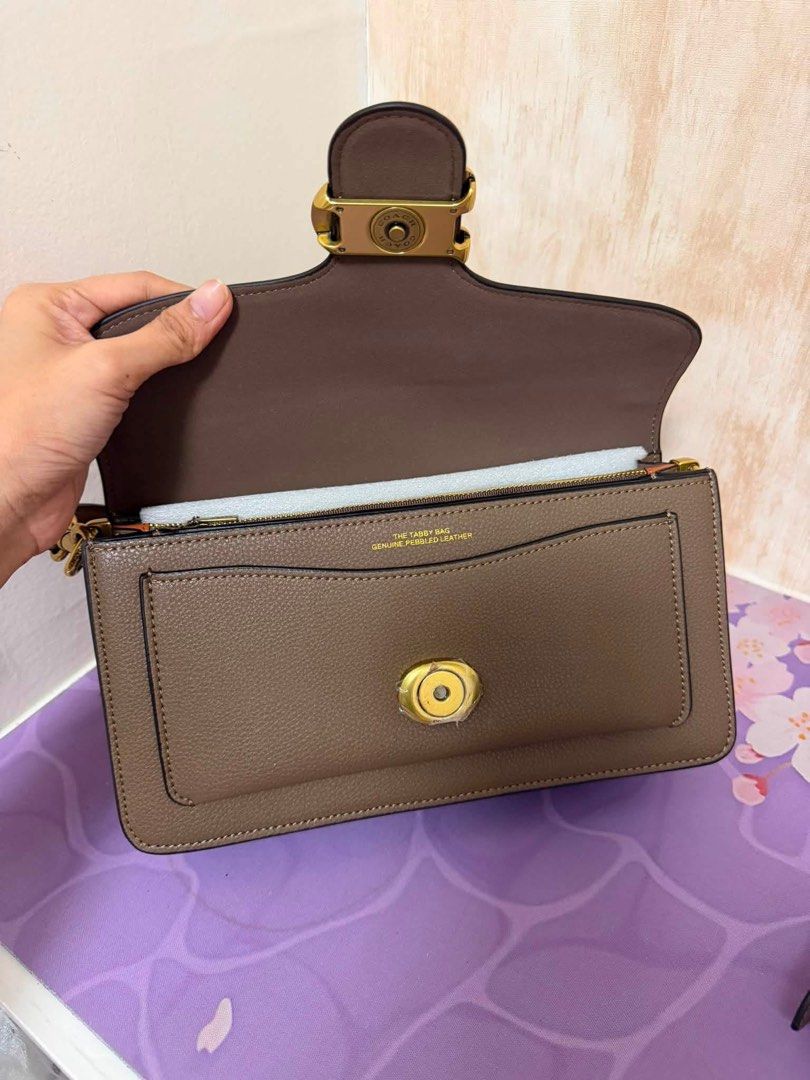 Coach Tabby 26 (Category: Shoulder Bags) located in Binan City. Submitted by pinkykeenshop (Listing ID 1466772821, Image 3). Description: .