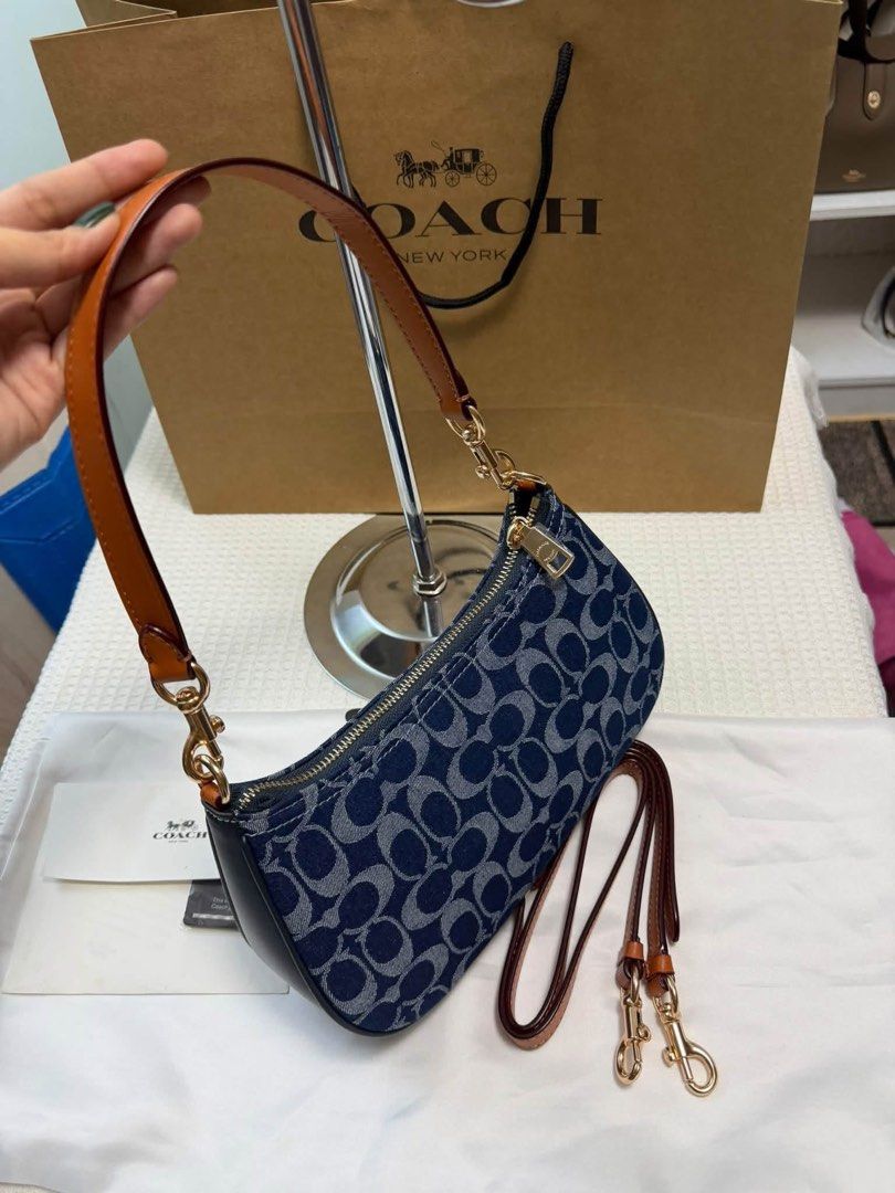 Coach Teri (Category: Shoulder Bags) located in Binan City. Submitted by pinkykeenshop (Listing ID 1466772920, Image 3). Description: .