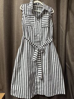 (Category: ) located in . Submitted by thehiddenwardrobe (Listing ID 1466618072, Image 1). Description: .