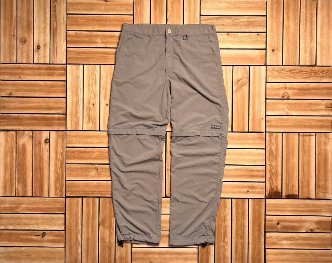COLUMBIA GRT Convertible pants (Category: Chinos) located in Floridablanca. Submitted by d_elevated (Listing ID 1466607774, Image 3). Description: .