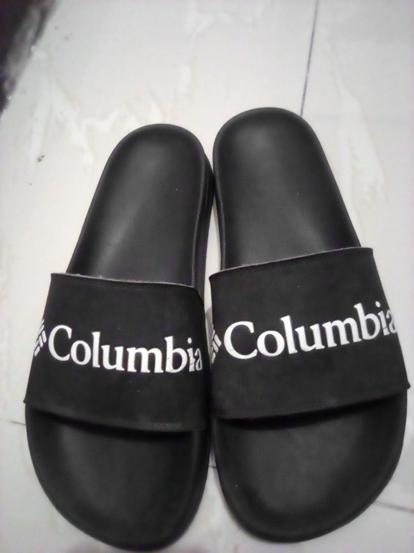 Columbia men's slide size 9 (Category: Slippers & Slides) located in Manila. Submitted by salinasmar31879 (Listing ID 1466582220, Image 1). Description: Columbia men's slide size 9.