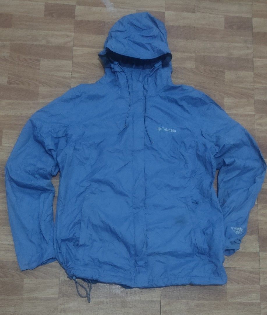 Columbia Waterproof Outdoor Jacket (Category: Coats, Jackets and Outerwear) located in Cabuyao City. Submitted by THRIFTHITS (Listing ID 1466706372, Image 1). Description: Columbia Waterproof Outdoor Jacket Pacable (Authentic) Complete tags 22x27 with lace Mine 780‼️ Direct Message me and Add for fast Transaction ty .