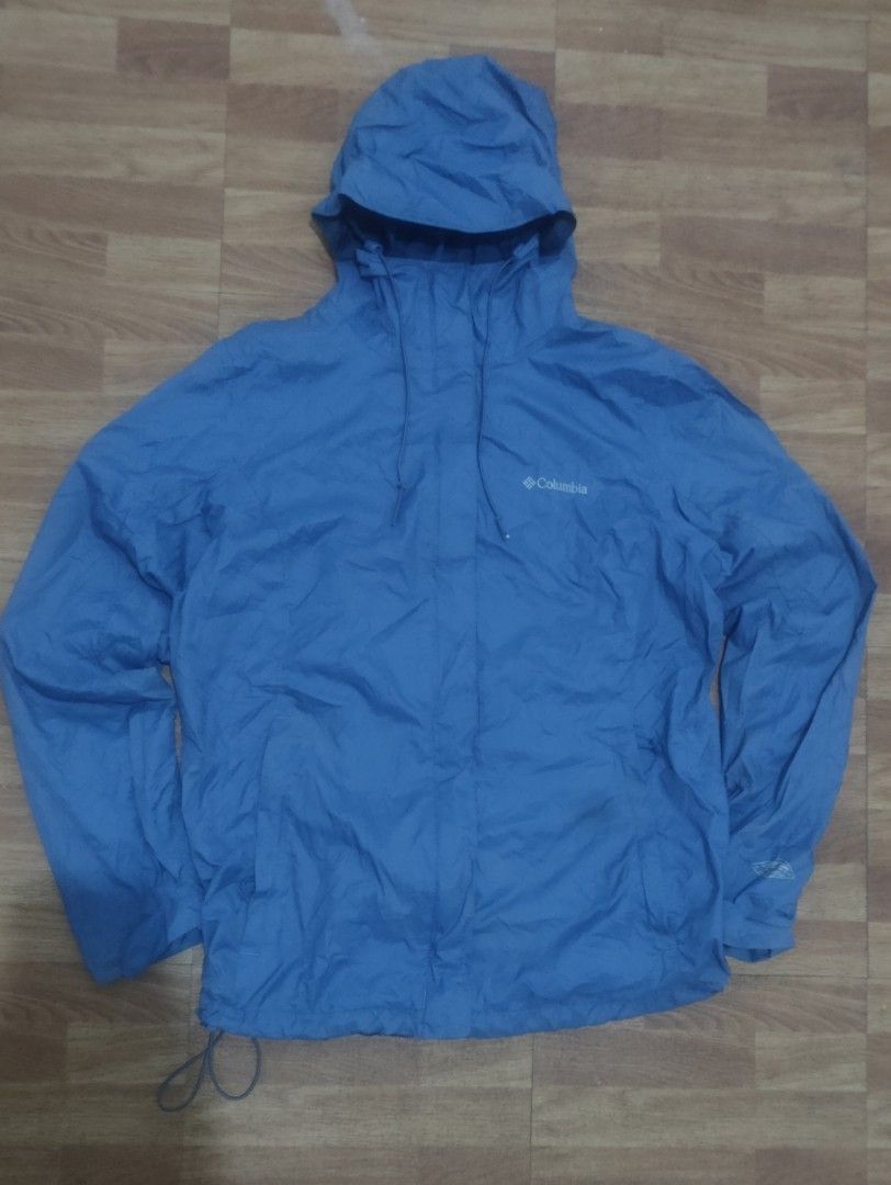 Columbia Waterproof Outdoor Jacket (Category: Coats, Jackets and Outerwear) located in Cabuyao City. Submitted by THRIFTHITS (Listing ID 1466706372, Image 2). Description: Columbia Waterproof Outdoor Jacket Pacable (Authentic) Complete tags 22x27 with lace Mine 780‼️ Direct Message me and Add for fast Transaction ty .