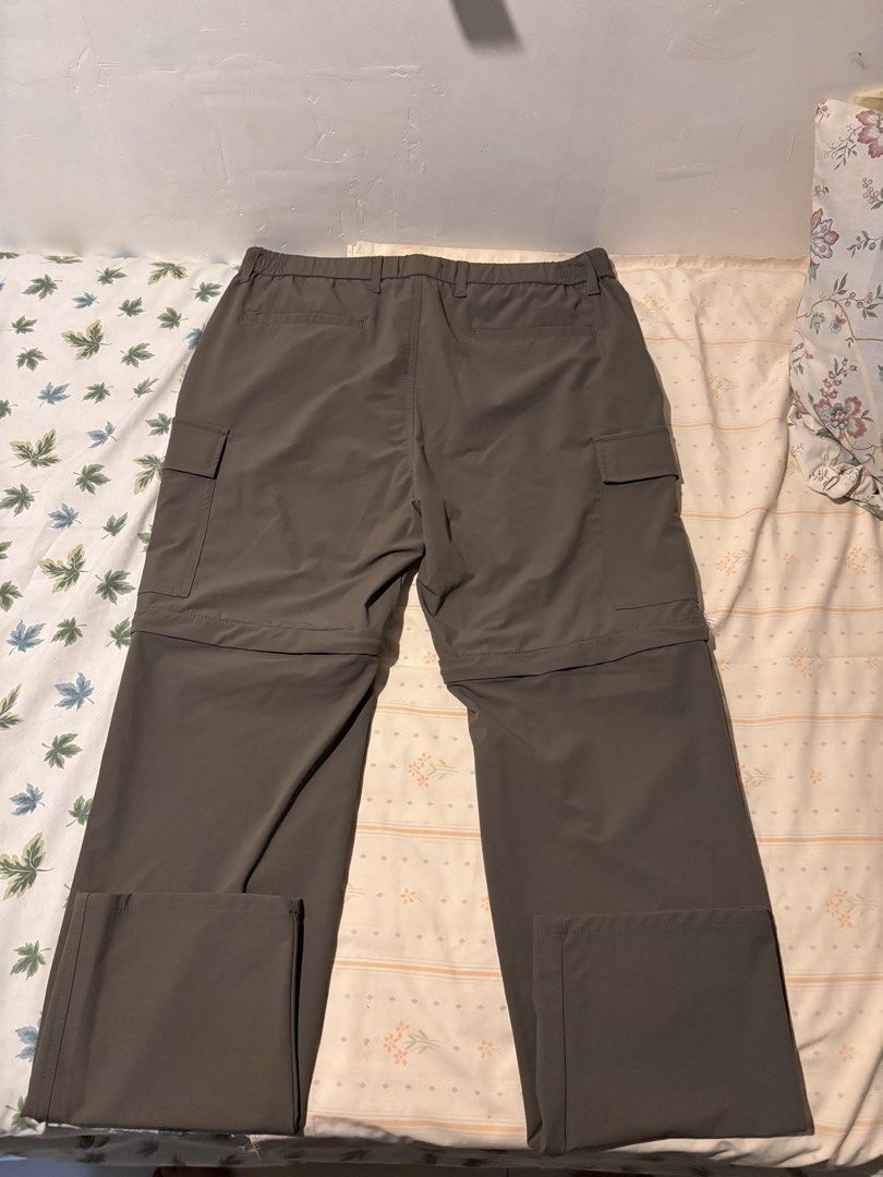 Convertible cargo hiking pants (Category: Jeans) located in Manila. Submitted by gabzxz (Listing ID 1466636607, Image 2). Description: Size: 36 Brand: BALENO Color: Army Green Style: Convertible Cargo Pants / Detachable Pants Condition: Good condition / pre-owned * 2-in-1 design — puwedeng long pants or shorts * Maraming cargo pockets * Lightweight-looking utility fabric * Button + zipper closure * Comfortable at bagay sa casual/outdoor/hiking ou