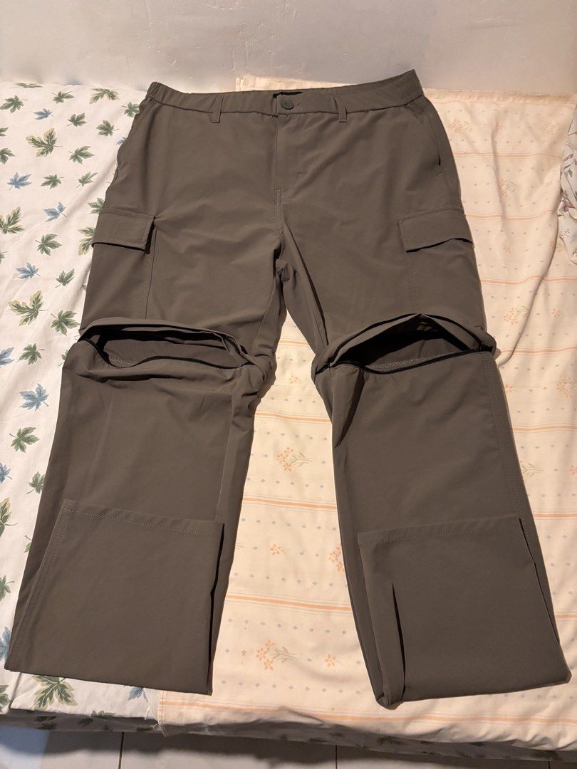 Convertible cargo hiking pants (Category: Jeans) located in Manila. Submitted by gabzxz (Listing ID 1466636607, Image 3). Description: Size: 36 Brand: BALENO Color: Army Green Style: Convertible Cargo Pants / Detachable Pants Condition: Good condition / pre-owned * 2-in-1 design — puwedeng long pants or shorts * Maraming cargo pockets * Lightweight-looking utility fabric * Button + zipper closure * Comfortable at bagay sa casual/outdoor/hiking ou