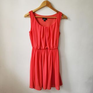 (Category: ) located in . Submitted by lilasboutique (Listing ID 1466589427, Image 1). Description: .