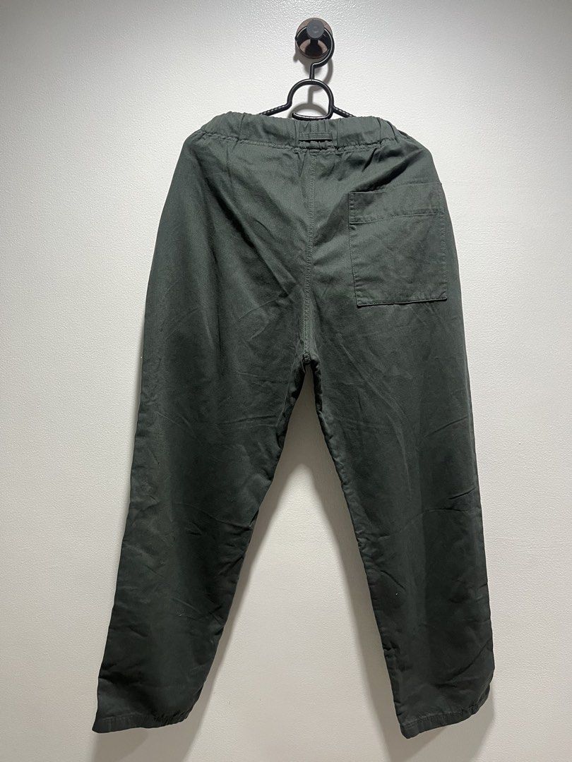 COS dark green elasticated trousers (Category: Trousers) located in Quezon City. Submitted by shoeplug.ph (Listing ID 1466587373, Image 2). Description: COS dark green elasticated trousers size S / dimes 30W 38L BRANDNEW WITH TAG ₱1,500.