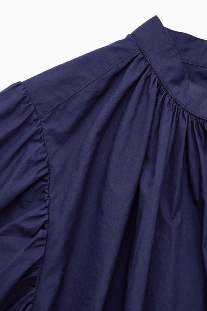 COS Gathered Puff Sleeve Blouse (Category: Blouses) located in Pasig City. Submitted by shopsmart.mnl (Listing ID 1466647857, Image 3). Description: Never worn Can fit up to M .