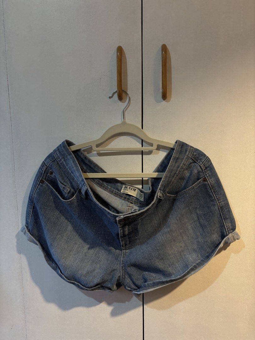 COTTON ON DENIM SHORTS (Category: Shorts) located in Quezon City. Submitted by soldbypam (Listing ID 1466641994, Image 1). Description: US 10 Actual photos posted to avoid unnecessary requests No when worn Low ballers will not be entertained.