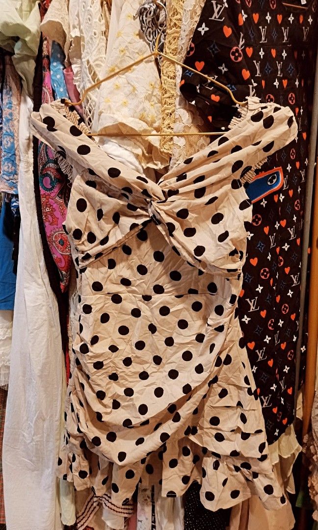 Cream polka dot off shoulder dress (Category: Dresses) located in Batangas. Submitted by micaelaul (Listing ID 1466577647, Image 1). Description: 30-32 bust 24-26 waist non-stretch.