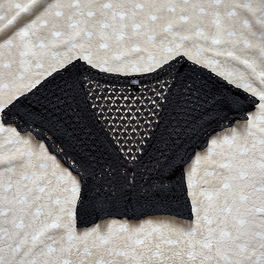 Crochet cute top (Category: Others Tops) located in Manila. Submitted by shefindshope (Listing ID 1466627673, Image 1). Description: .