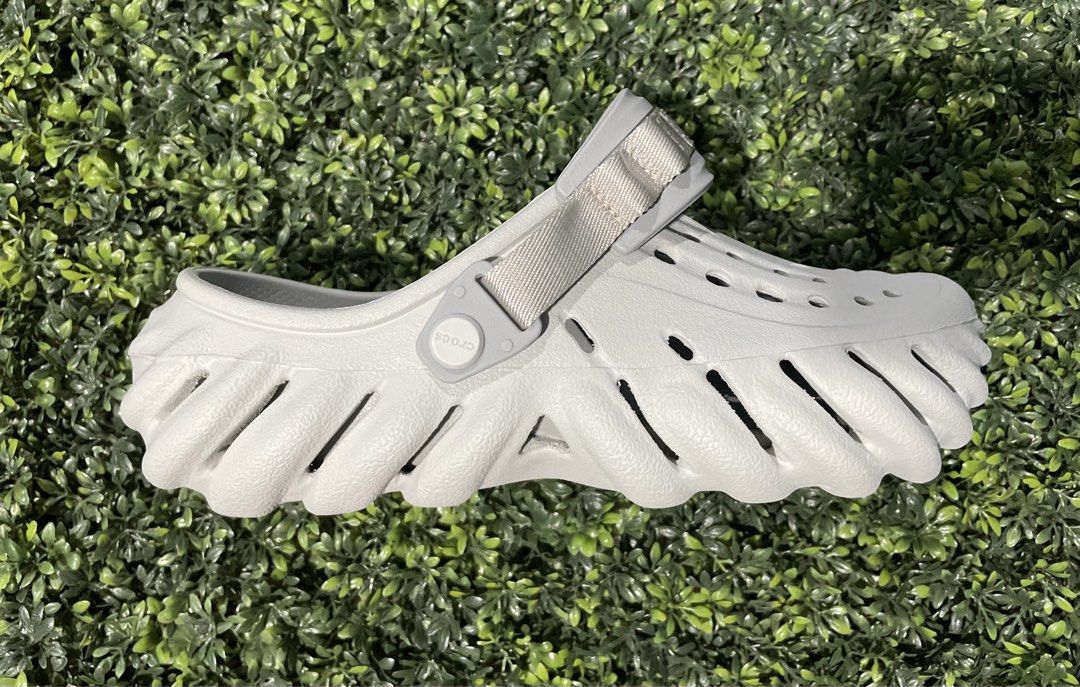 Crocs echo clog atmosphere (M6/W8) (Category: Slippers & Slides) located in Cainta. Submitted by j.c.v_68 (Listing ID 1466401617, Image 3). Description: 100% original/authentic 💯 Comes with hang tag, tags, plastic & eco bag Size: M6/W8 Color: atmosphere (light grey) SRP: 4995.