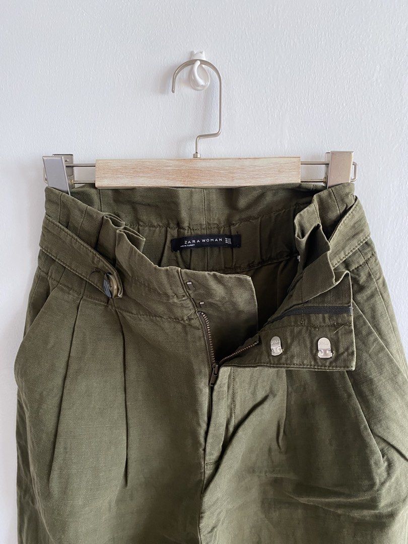 Cropped pants (Category: Jeans) located in Ilagan. Submitted by dontmakemebooyou (Listing ID 1466673324, Image 3). Description: Best fit to waist 27.