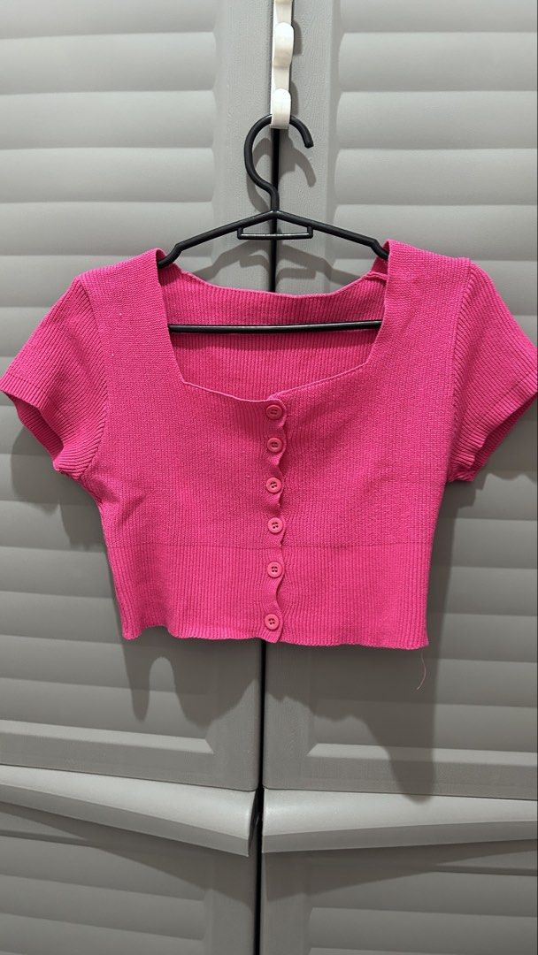 Cropped Square Neck Knitted Top (Hot pink) (Category: Blouses) located in Rizal. Submitted by veronica_lodge (Listing ID 1466633838, Image 1). Description: Selling for decluttering purposes 🤍 🏷️ TAKE ALL 11 TOPS FOR ONLY ₱1000!!✨ Check out my account and grab all 11 tops from my listings for just ₱1000! 🛍️💕 About this item: ✨ Like new / ONCE worn ✨ Very Stretchable ✨ Exactly as shown in the photos ✨ Fits XS–M girlies 📏 Recommended for around