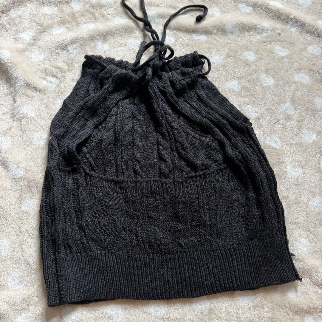 Cute top (Category: Sleeveless) located in Manila. Submitted by shefindshope (Listing ID 1466627147, Image 2). Description: .