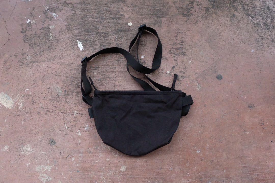 danton sling (Category: Sling Bags) located in Cainta. Submitted by plus.eighty.one (Listing ID 1466769705, Image 2). Description: danton montsouris sling 9.5 x 7.5 condition : 9/10 almost new P 950 + sf.