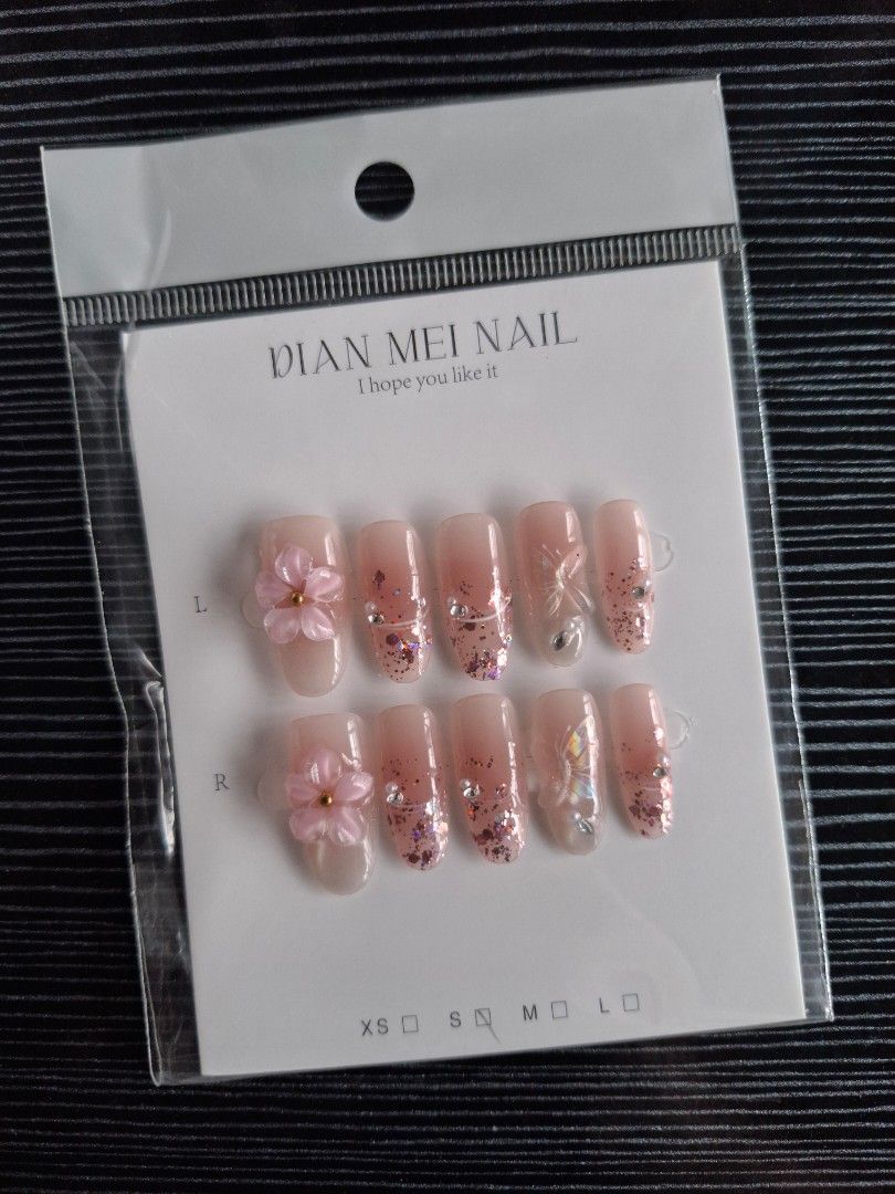 DECLUTTERING 🎀 | ALL SMALL SIZE ONLY (Category: Hands & Nails) located in Cavite. Submitted by affordiethrifty (Listing ID 1466670665, Image 1). Description: ♡ 80 pesos each only 🫶🏻 ♡ If 50 pcs and above can give 50 each nalang po. ♡ All brandnew ♡ Free jelly tabs & tool kit per set ♡ All small size ♡ I have 150 pcs more here to declutter pm if interested 🩷.