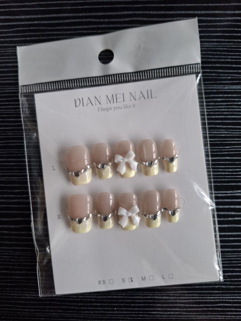 DECLUTTERING 🎀 | ALL SMALL SIZE ONLY (Category: Hands & Nails) located in Cavite. Submitted by affordiethrifty (Listing ID 1466671350, Image 1). Description: ♡ 80 pesos each only 🫶🏻 ♡ If 50 pcs and above can give 50 each nalang po. ♡ All brandnew ♡ Free jelly tabs & tool kit per set ♡ All small size ♡ I have 150 pcs more here to declutter pm if interested 🩷.
