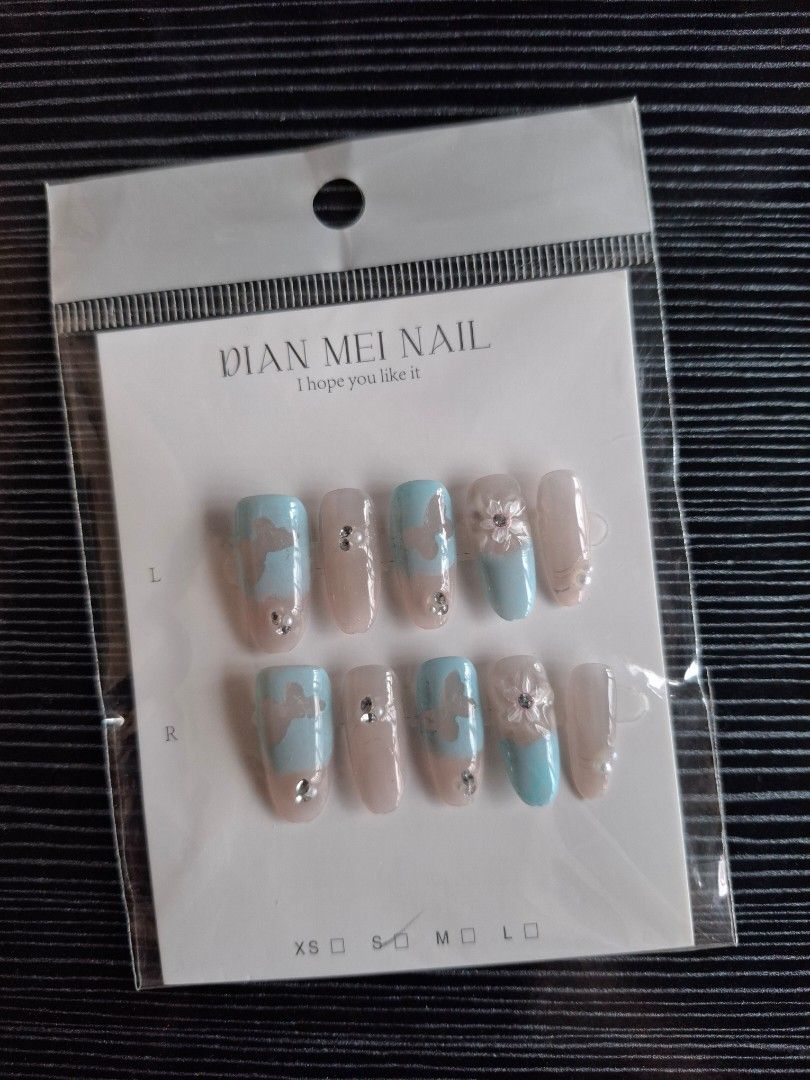 DECLUTTERING 🎀 | ALL SMALL SIZE ONLY (Category: Hands & Nails) located in Cavite. Submitted by affordiethrifty (Listing ID 1466672362, Image 1). Description: ♡ 60 pesos each only 🫶🏻 ♡ If 50 pcs and above can give 50 each nalang po. ♡ All brandnew ♡ Free jelly tabs & tool kit per set ♡ All small size ♡ I have 150 pcs more here to declutter pm if interested 🩷.