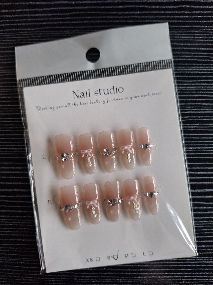 DECLUTTERING 🎀 | ALL SMALL SIZE ONLY (Category: Hands & Nails) located in Cavite. Submitted by affordiethrifty (Listing ID 1466672362, Image 2). Description: ♡ 60 pesos each only 🫶🏻 ♡ If 50 pcs and above can give 50 each nalang po. ♡ All brandnew ♡ Free jelly tabs & tool kit per set ♡ All small size ♡ I have 150 pcs more here to declutter pm if interested 🩷.