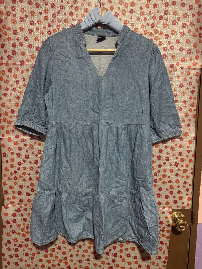 Denim Dress (Category: Dresses) located in Bacoor. Submitted by teneleven_apparel (Listing ID 1466649854, Image 1). Description: Size: Small to Medium Condition: Excellent Shipping via J&T or Lalamove.