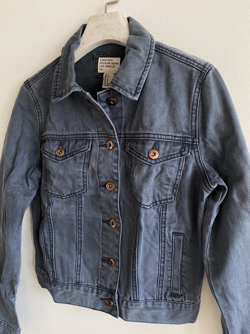 Denim Jacket (Category: Coats, Jackets and Outerwear) located in Ilagan. Submitted by dontmakemebooyou (Listing ID 1466721309, Image 3). Description: .