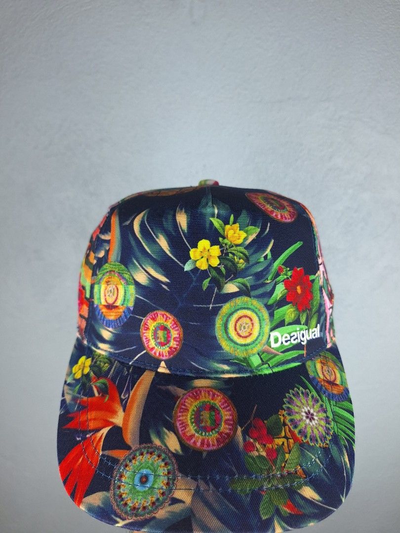 Desigual Floral Print Cap (Category: Caps & Hats) located in Sibulan. Submitted by studioxano (Listing ID 1466570070, Image 1). Description: Desigual Floral Print Cap -P750 + SF Adult size presenrable with sign usage .