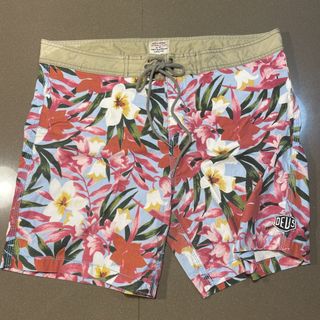 (Category: ) located in . Submitted by lookmomicanbuy (Listing ID 1466668572, Image 1). Description: .