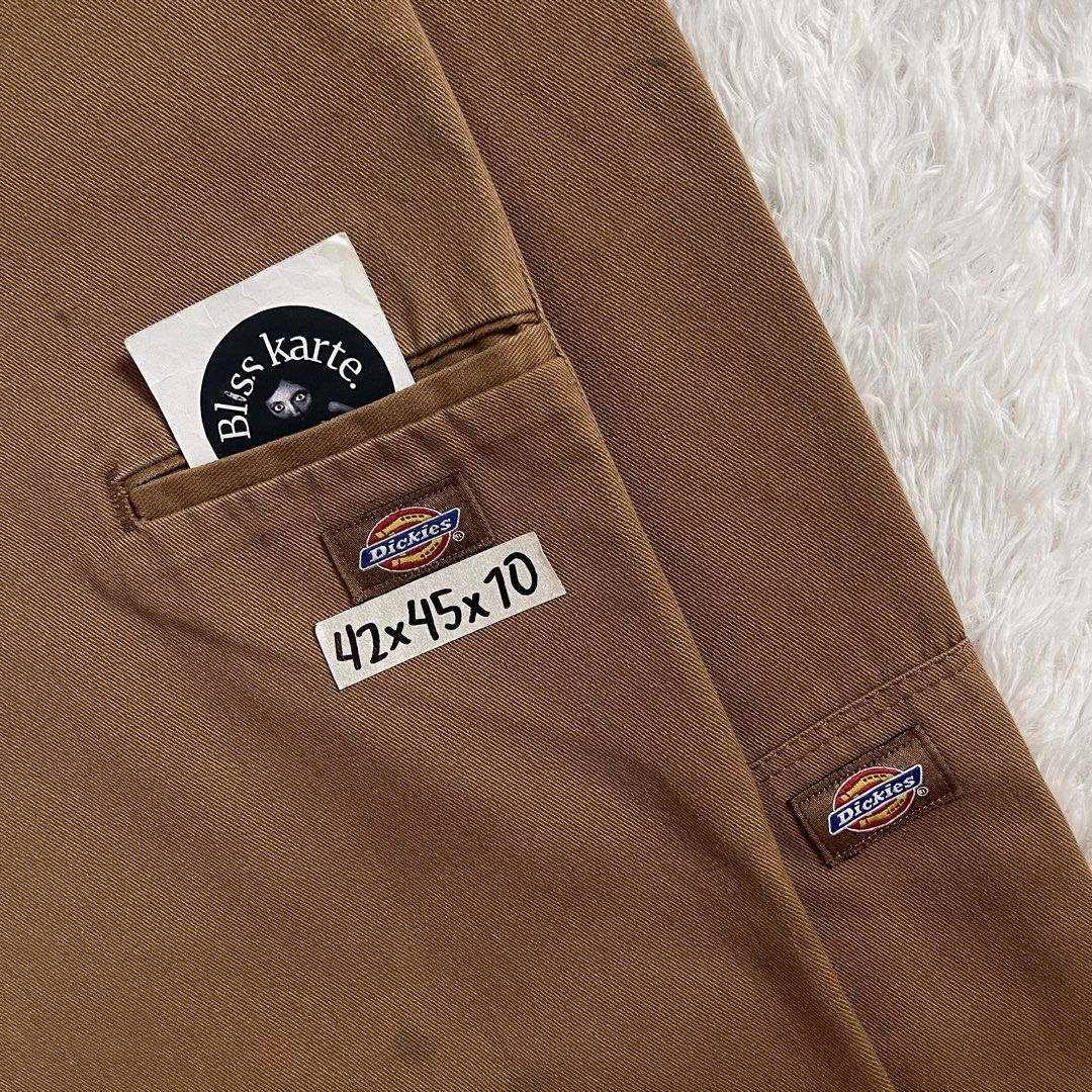 Dickies Pants Loose Fit Double Patch (DUCK BROWN) (Category: Chinos) located in Taguig. Submitted by _blisskarte_ (Listing ID 1466688915, Image 2). Description: Price: ₱1,200 Dickies Pants Loose Fit Double Patch (DUCK BROWN) • width: 42 • length: 45 • leghole: 10 📍Guadalupe Cembo, Taguig 🚚Via J&T / Lalamove / Meet-up.