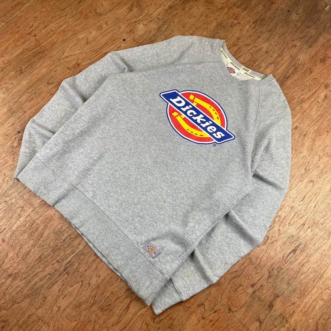 DICKIES SWEATER (Category: Coats, Jackets and Outerwear) located in Cavite. Submitted by block4597 (Listing ID 1466631429, Image 1). Description: ❇️ DICKIES 📍SIZE - LARGE 23/27 📍ISSUE NONE 📍COLOR RATE -9.5/10 📍CONDITION -EXCELLENT 📍 DECLARE AUTHENTIC.