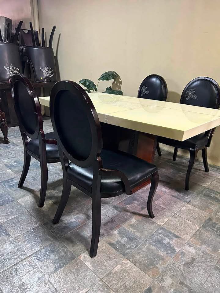 Dining Set (Category: Tables & Sets) located in Meycauayan. Submitted by marygracecasimiro (Listing ID 1466722458, Image 2). Description: Imported Marble Dining Table with 4pcs Solif Wood Dining Chairs from Korea P25,000 lang mga suki 63x35x30in Marble Dining Table/ Solid Wood With 4pcs Solid Wood Dining Chairs Leather at Solid Wood Marble Table at Makapal Super Ganda Pwede sa Maselan Heavy duty Minor scratch From Korea ♥️💜 #MarbleDiningTable #d