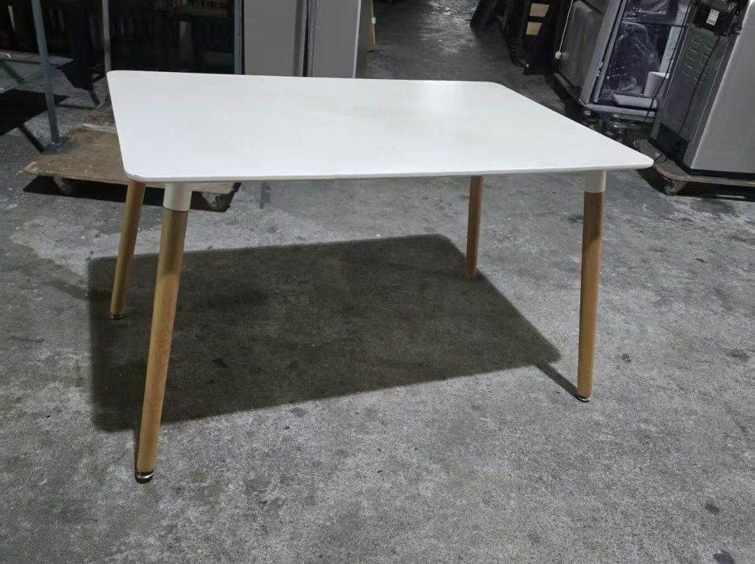 Dining table (Category: Tables & Sets) located in Singapore. Submitted by vivianhousegoods (Listing ID 1466573050, Image 1). Description: Dining table Size: 140 × 80cm Free delivery .