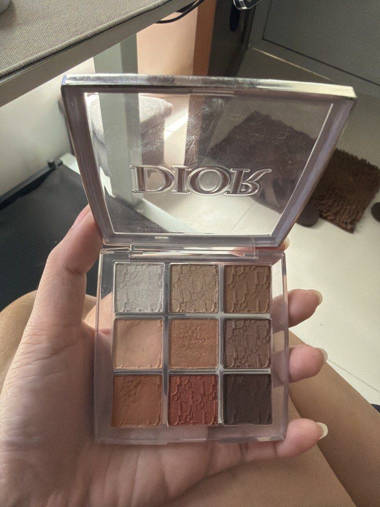 Dior Backstage Eyeshadow (Category: Makeup) located in Bulacan. Submitted by karisma_noverra (Listing ID 1466720430, Image 2). Description: Auth.