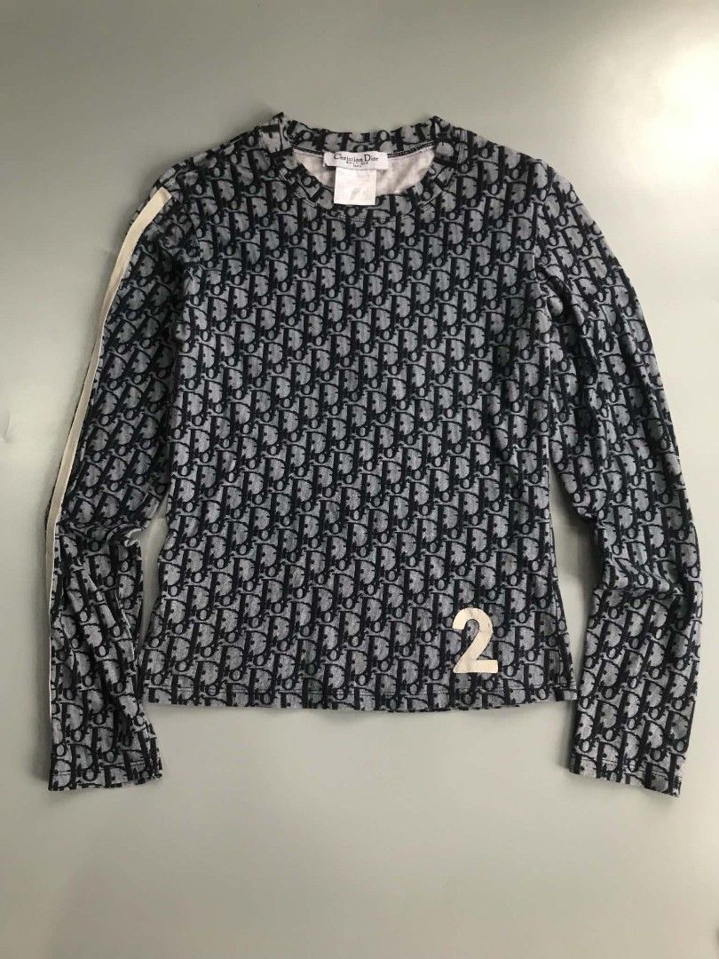 Dior galiano vintage (Category: Longsleeves) located in Santa Rosa. Submitted by _ba_mo_si_ (Listing ID 1466582130, Image 1). Description: 16 width 20 length Plus sf Dm.