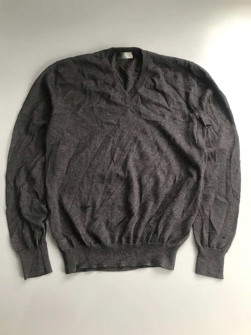 Dior homme v neck sweater wool (Category: Coats, Jackets and Outerwear) located in Santa Rosa. Submitted by _ba_mo_si_ (Listing ID 1466580181, Image 1). Description: See medium 20 width 25 length Plus sf Dm.