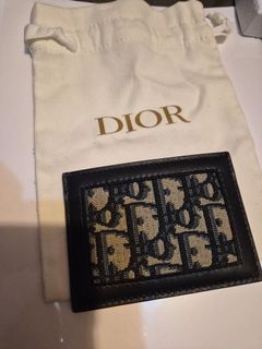 （分類：）位於 。 由 authenticseller999 提交（商品編號 1466720435，圖片 1）。簡介： 。