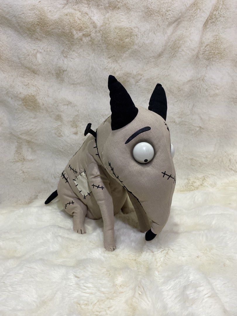 Disney’ Frankenweenie “Sparky” plush (Category: Plushies & Soft Toys) located in Kalibo. Submitted by ollie_stuffshop (Listing ID 1466732921, Image 1). Description: 27cm x 14cm x 34cm Before you send your inquiries: ❗️Last Price is already posted ❗️Manage your expectations, WYSIWYG ❗️May need washing ❗️Dropoff is every Wednesday & Sunday - Hard Eyes, in good condition - Sack-like material used as its fabric.