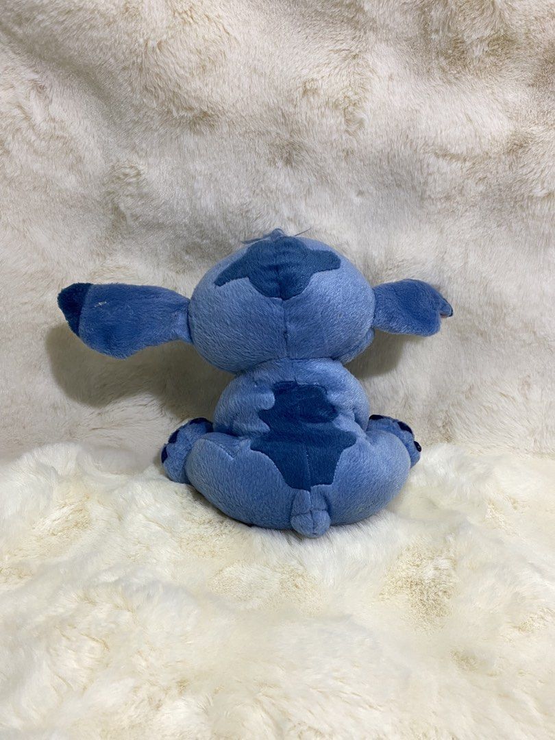 Disney’ Hypnotize Stitch plush (Category: Plushies & Soft Toys) located in Kalibo. Submitted by ollie_stuffshop (Listing ID 1466725358, Image 2). Description: 17cm x 26cm Before you send your inquiries: ❗️Last Price is already posted ❗️Manage your expectations, WYSIWYG ❗️May need washing ❗️Dropoff is every Wednesday & Sunday.