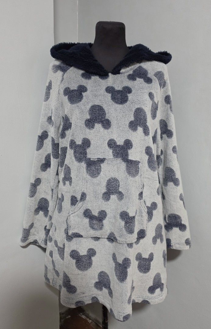 Disney Mickey Mouse Fuzzy Hooded Sweatshirt (Category: Coats, Jackets and Outerwear) located in Paranaque City. Submitted by franinnashop (Listing ID 1466622713, Image 1). Description: DECLUTTER MED TO LARGE PARANAQUE CITY - Super soft and cozy Mickey Mouse fuzzy hoodie - Light grey base with contrasting dark navy blue hood and front pocket - Allover Mickey Mouse head pattern - Made from 100% polyester faux fur material for ultimate warmth - Size