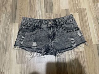 (Category: ) located in . Submitted by r.vynarchives (Listing ID 1466549898, Image 1). Description: .