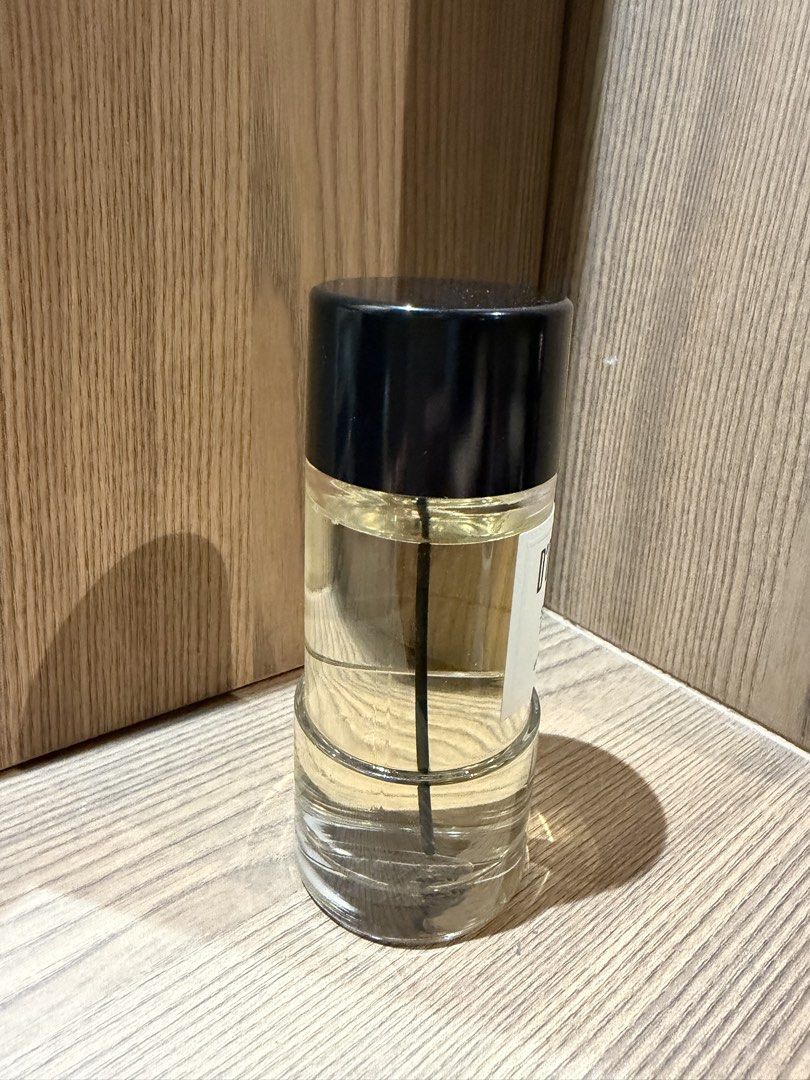 D'Orsay Sur Tes Lèvres Eau de Parfum 90ml (Category: Fragrance & Deodorants) located in Mandaluyong City. Submitted by clawset (Listing ID 1466654876, Image 2). Description: - Brand: D'Orsay - Fragrance: Sur Tes Lèvres Eau de Parfum - Size: 90ml / 3.04 fl. oz. (Natural Spray) - Origin: Made in France - Packaging: Clear cylindrical glass bottle with black cap and white label - Authenticity: Batch code printed on the bottom.