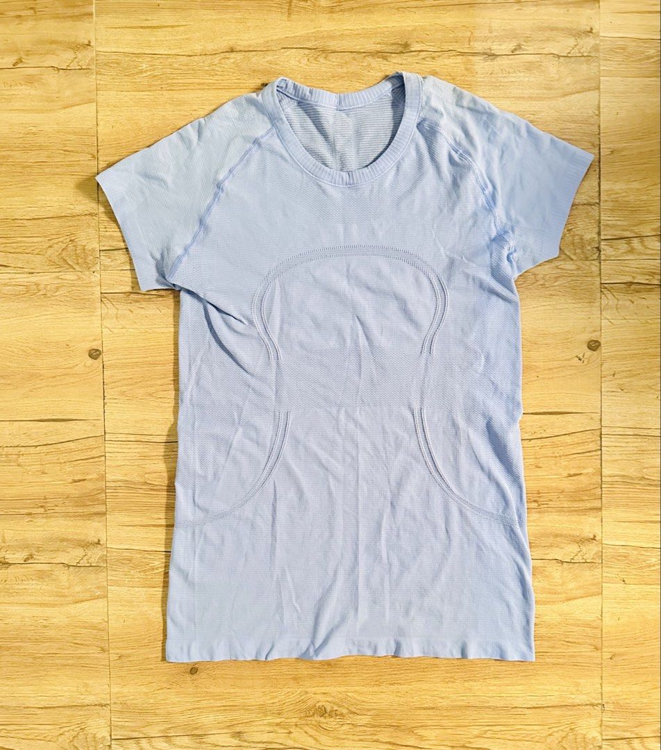 (Dot 8) Swiftly Tech Short-Sleeve Shirt (Category: Activewear) located in Marilao. Submitted by mermaidswimwear (Listing ID 1466576301, Image 2). Description: Large No logo Plus sf *like lululemon fabric.