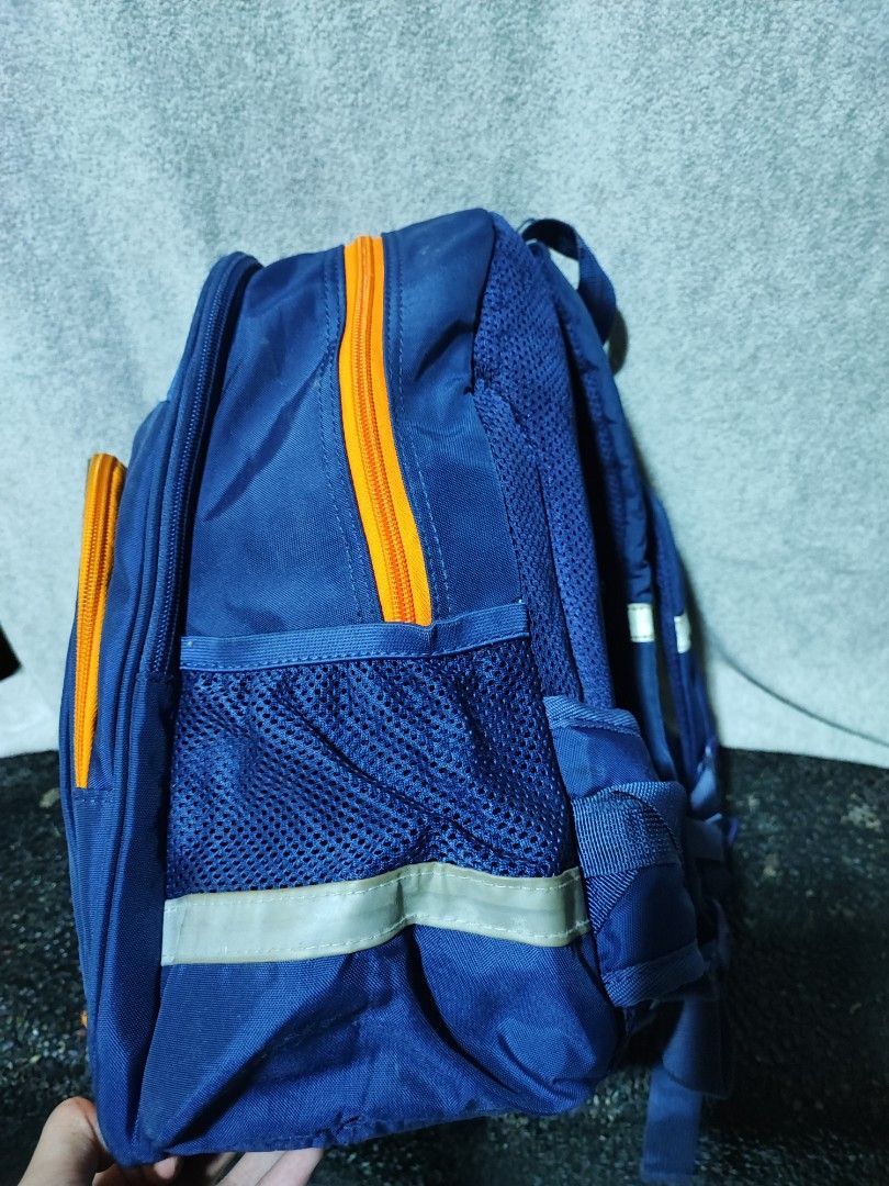Dr. kong ergonomic kids backpack (Category: Backpacks) located in Baguio. Submitted by ozara.06 (Listing ID 1466727397, Image 2). Description: Dr. kong ergonomic backpack Pang grade 1-3 500 nlangs.