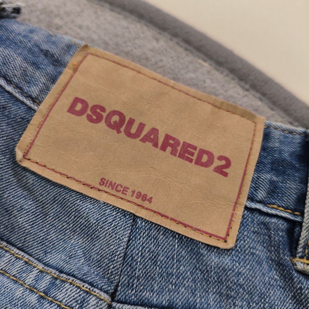 Dsquared2 jeans (Category: Jeans) located in Calatrava. Submitted by ermitany0 (Listing ID 1466695472, Image 2). Description: dsquared2 jeans well used size: 48 ( 32 actual size ) length: 34.5" hem: 7" flaws: altered hem, resize waistline, cut wash tag.. location: Negros Occidental PM if interested 📩📩📩📩.