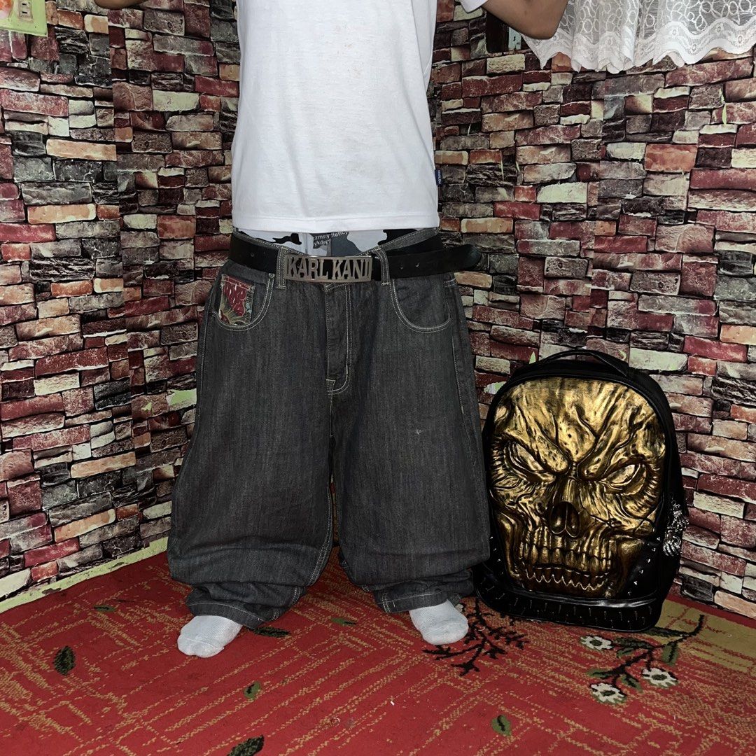 ECKO GRAIL PANTS (Category: Jeans) located in Muntinlupa City. Submitted by thuggin.shawn (Listing ID 1466695503, Image 2). Description: ECKO GRAIL W 40 / L 43 / T 15.5 / H 10 🏷️3,499 -GREAT DESIGN! -SMALL PINHOLE -AUTHENTIC -MINIMAL CRACKPRINTS.
