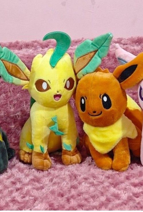 Eevee Pokemon set (china) (Category: Plushies & Soft Toys) located in Quezon City. Submitted by snowfrostkhloething (Listing ID 1464440477, Image 1). Description: .