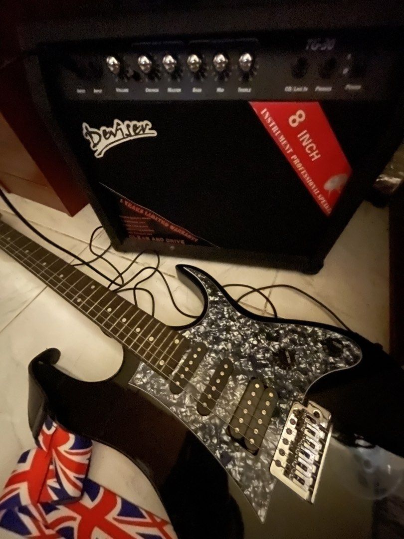 Electric Guitar with Deviser TG-30 Amplifier (Category: Musical Instruments) located in Manila. Submitted by soju_wev (Listing ID 1466654970, Image 2). Description: 🎸 TONAPEX Electric Guitar + DEVISER Amplifier — ₱4,000 NEGOTIABLE • TONAPEX Electric Guitar • DEVISER TG-30 8-inch Guitar Amplifier • Fully working / ready to use • Good condition • FREE Guitar Strap/Holder • FREE Extra Guitar Strings • FREE Capo • Complete setup — plug and play 🎶 •