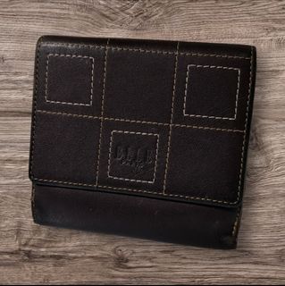 (Category: ) located in . Submitted by ri_ca_purse_selection (Listing ID 1466587672, Image 1). Description: .